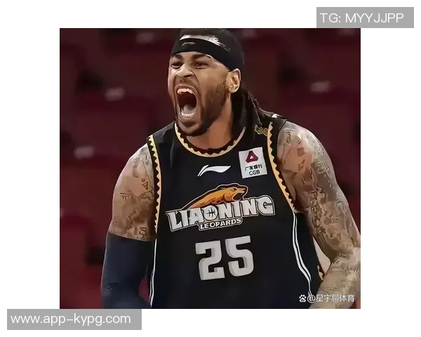 里德半场状态火热11投8中狂砍19分5篮板展现超强实力